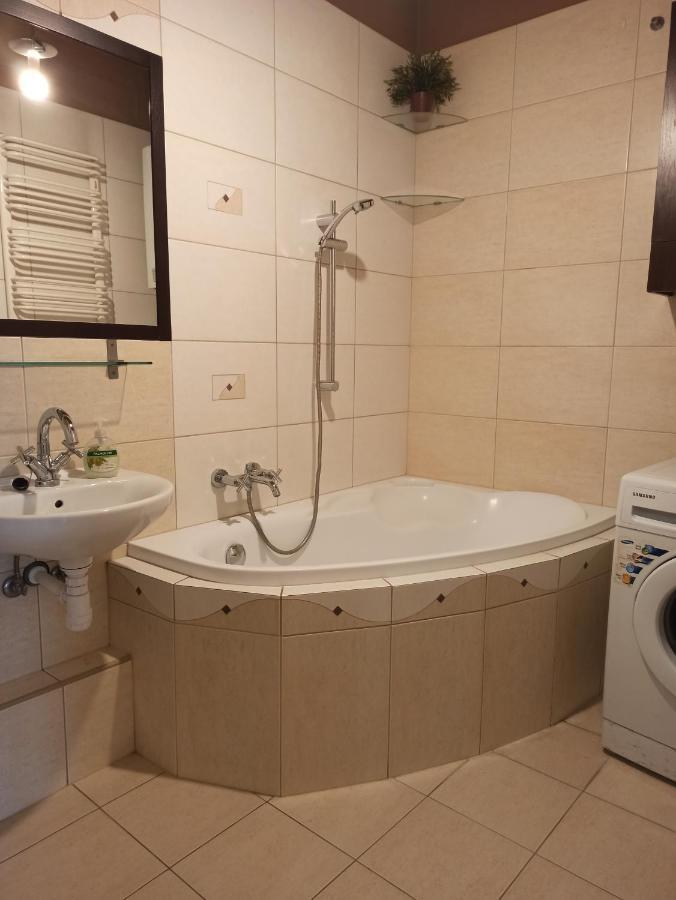 Lawendowe Love Rynek Rzeszow Close Center Apartment Ngoại thất bức ảnh